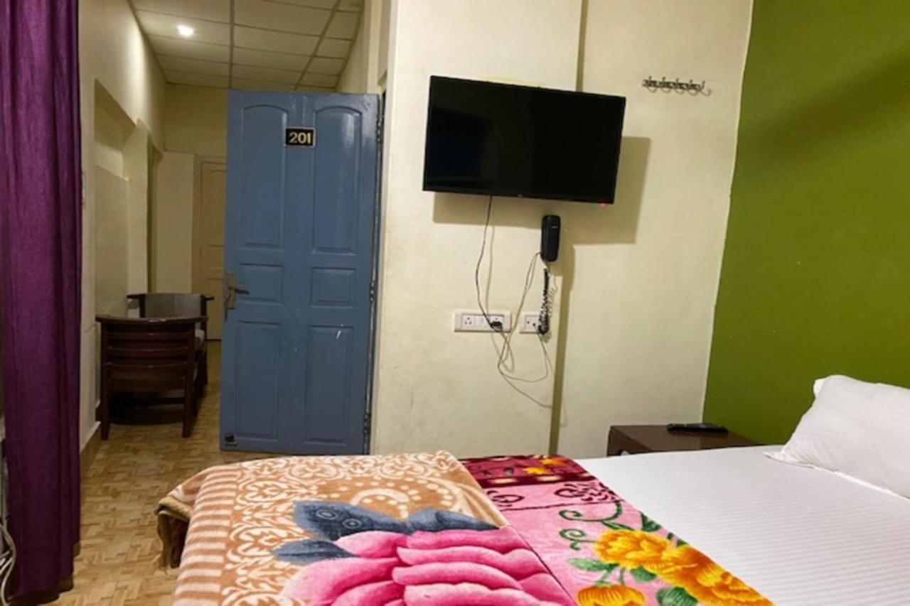 Vagabond Stay Hostel 瓦拉纳西 外观 照片